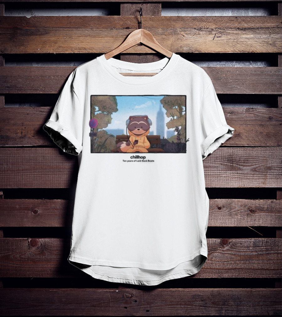 10 Years Of Chillhop Raccoon Listening To Music In Park T-Shirt