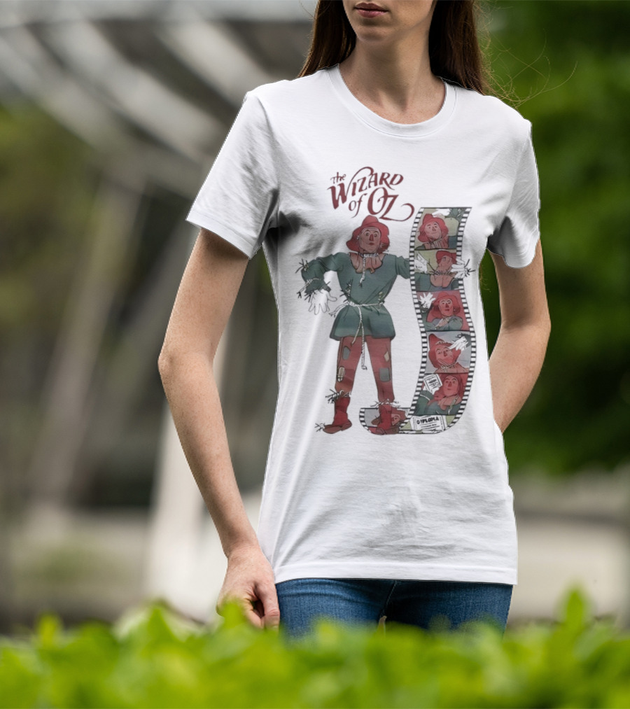 The Wizard Of Oz Scarecrow Illustration With Film Strip Style T-Shirt