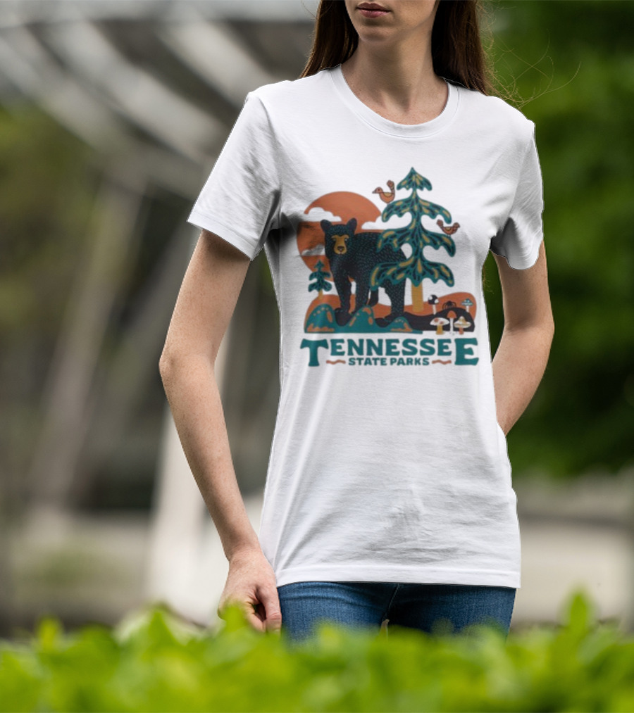 Tennessee State Parks Bear Nature Scene And Forest Wildlife T-Shirt