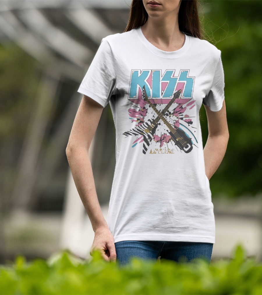 Kiss Asylum Crossed Guitars Burst Design T-Shirt