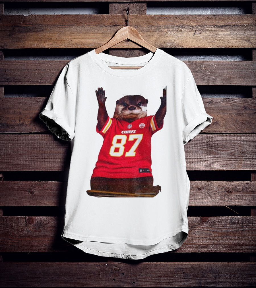 Travis Kelce 87 Kansas City Chiefs Sea Otter NFL Fan Jersey T-Shirt