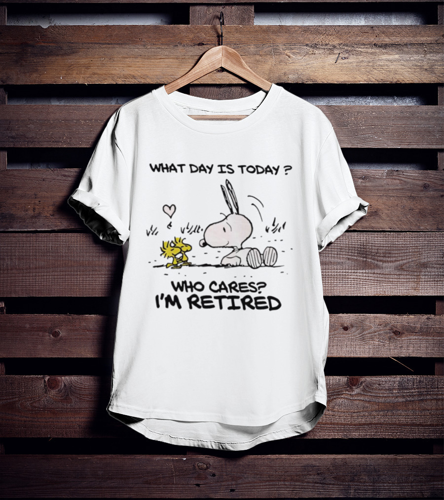 Snoopy And Woodstock Relaxation Retired Lifestyle Who Cares What Day Is Today T-Shirt