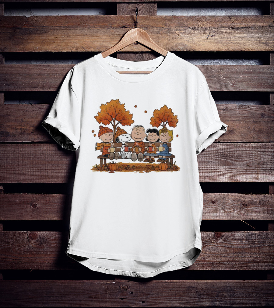 Snoopy Peanuts Friends Fall Autumn Thanksgiving Scene T-Shirt