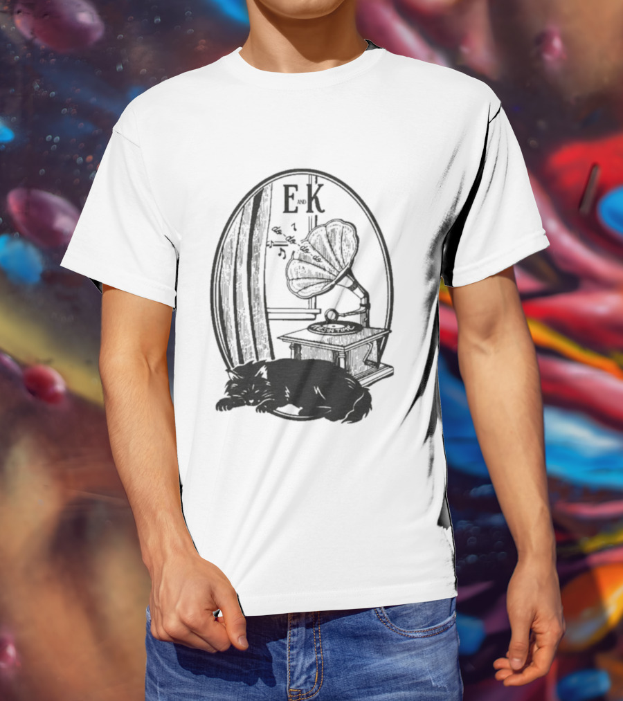 Evan And Katelyn EK Vintage Gramophone Oval Design T-Shirt