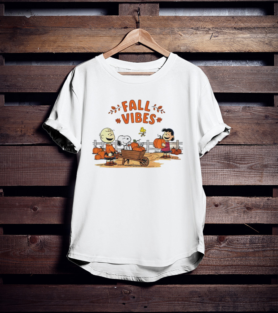 Fall Vibes Snoopy Thanksgiving Charlie Brown Pumpkin Halloween 2025 T-Shirt