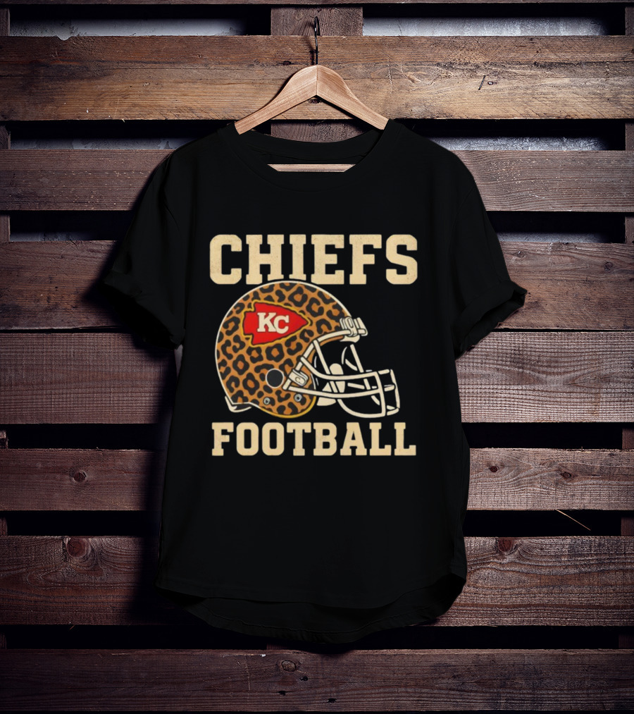 Retro KC Chiefs Leopard Helmet Football Vintage Style T-Shirt