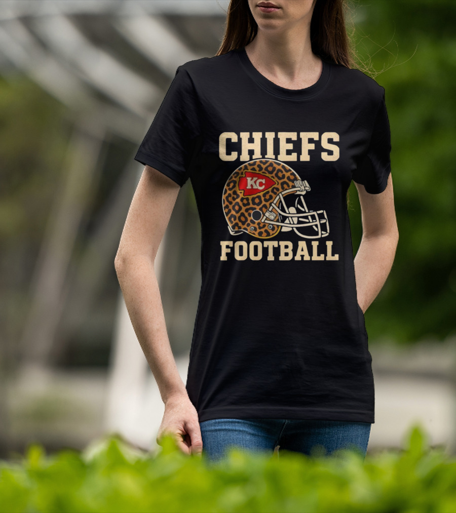 Retro KC Chiefs Leopard Helmet Football Vintage Style T-Shirt