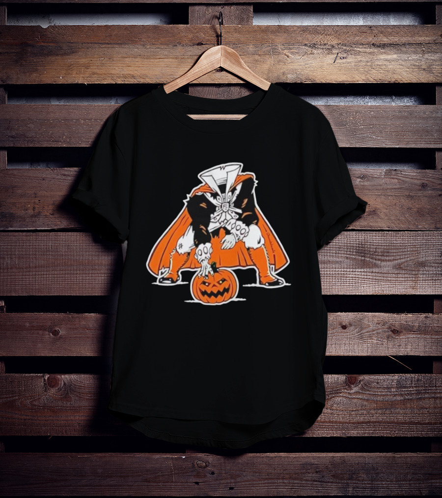 Headless Horseman Halloween Character With Pumpkin Jack O' Lantern Orange Cape Costume T-Shirt