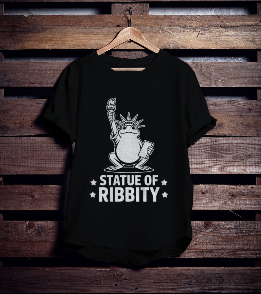 Portland Frog Statue Of Liberty Ribbity Political Humor T-Shirt