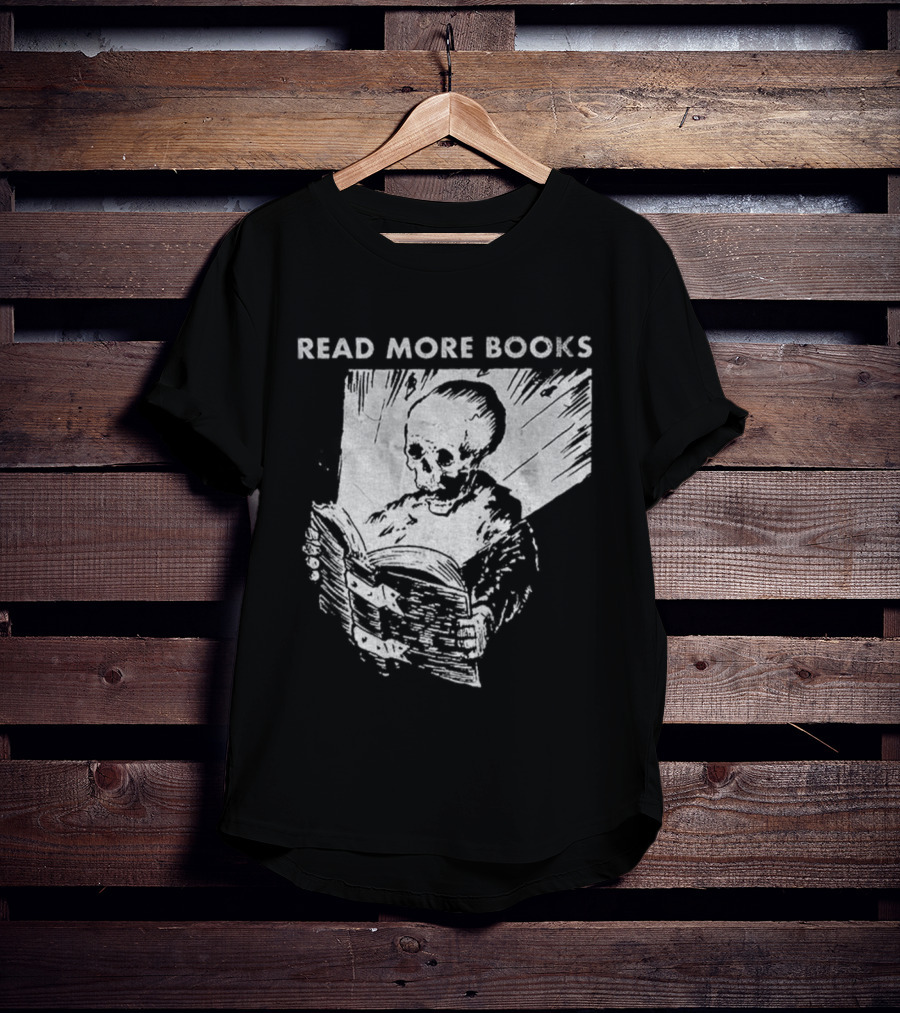 Read More Books Skeleton Vintage Style T-Shirt