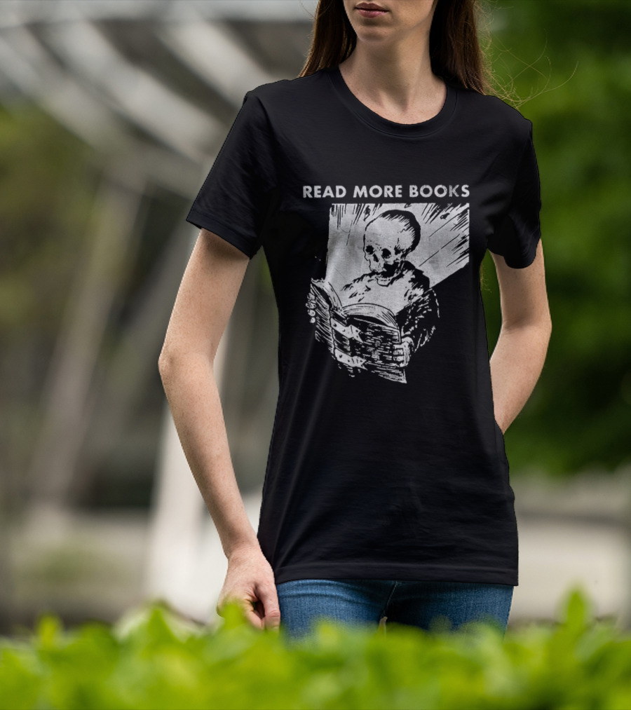 Read More Books Skeleton Vintage Style T-Shirt