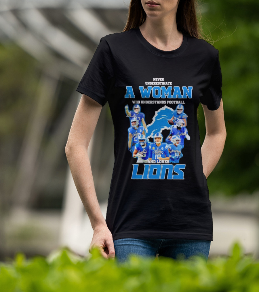 A Woman Who Understands Football And Loves Lions Players T-Shirt