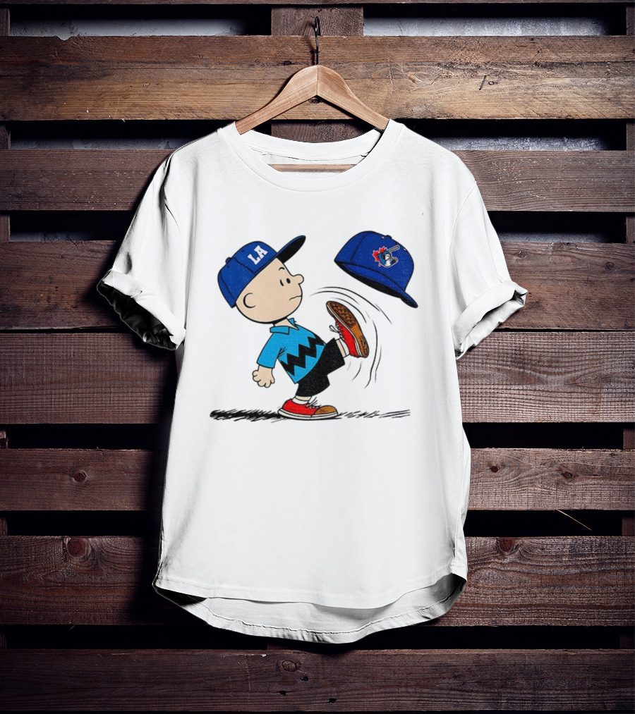 Los Angeles Dodgers LA Cap Charlie Brown Kicking Toronto Blue Jays Hat Peanuts Crossover T-Shirt