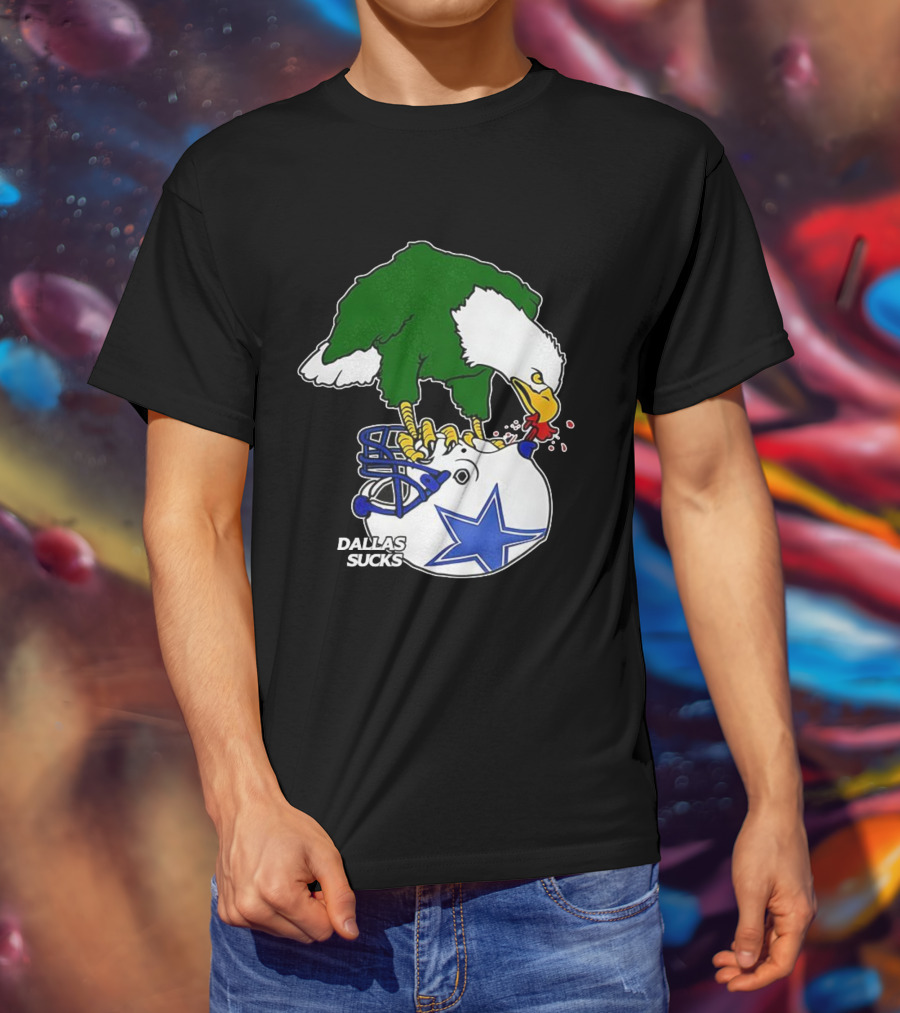 Philadelphia Eagles Pecking Dallas Helmet Dallas Sucks T-Shirt