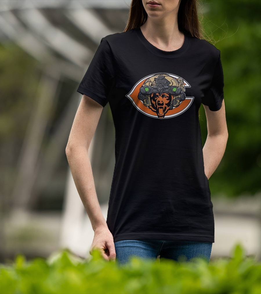 Chicago Bears Military-Themed Emblem Football Team Merchandise T-Shirt
