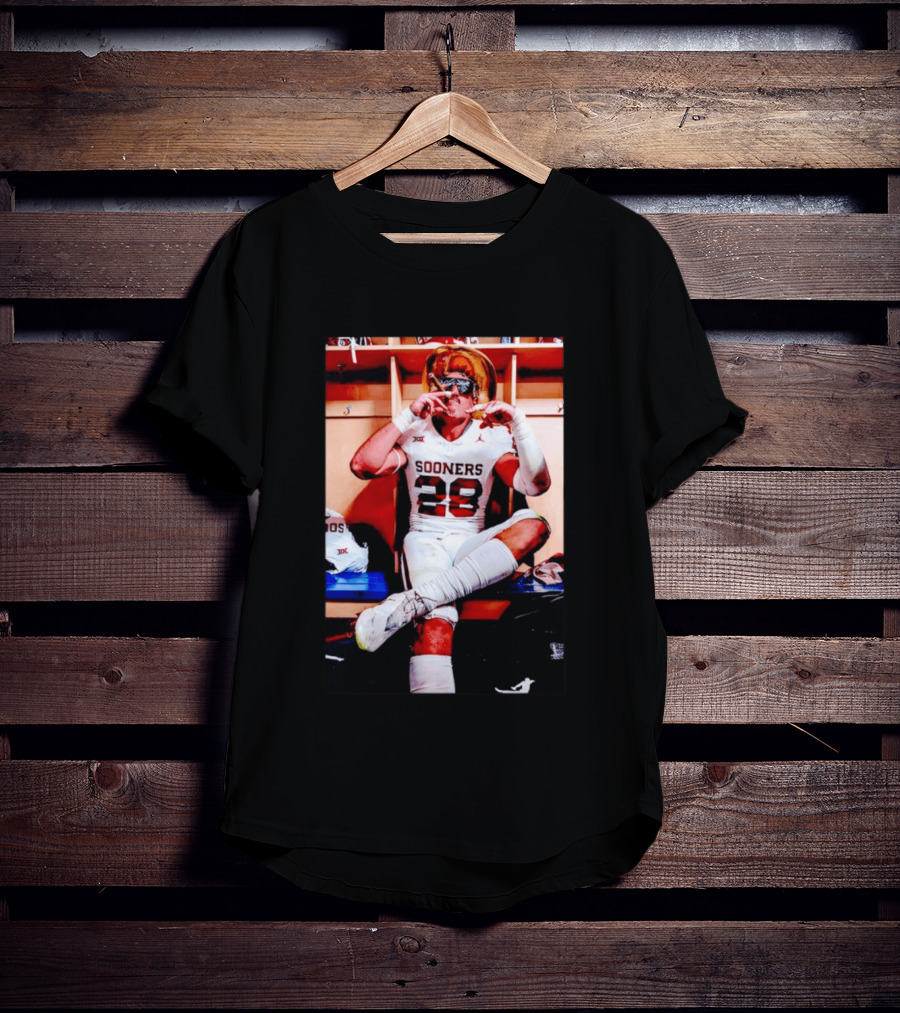Sooners Football Danny Stutsman Cigar Celebration Locker Room 28 T-Shirt
