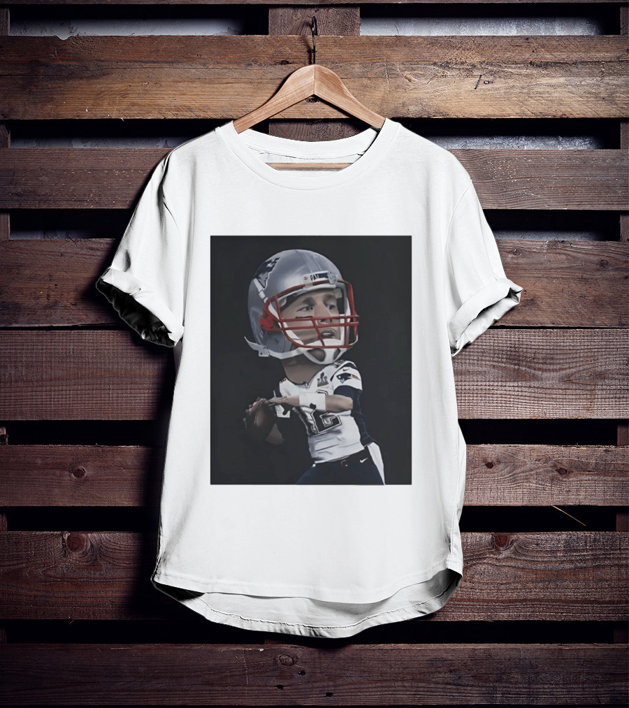 Tom Brady New England Patriots Caricature Super Bowl MVP Quarterback 12 Football Helmet T-Shirt