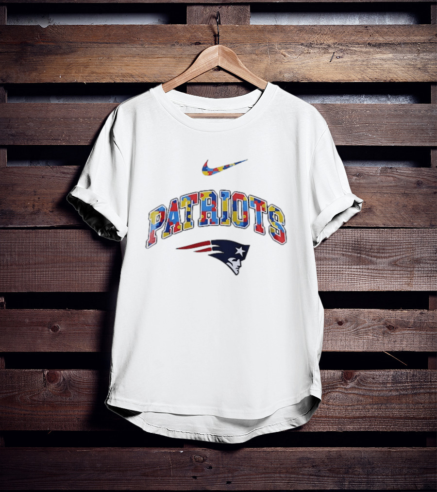 New England Patriots Puzzle Piece Autism Awareness Accept Understand Love T-Shirt