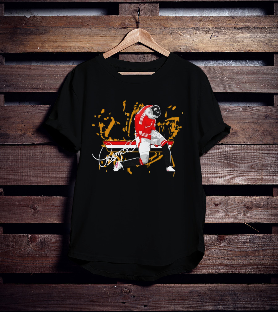 Casemiro 18 Man Utd Celebratory Signature Adored Gold Edition T-Shirt
