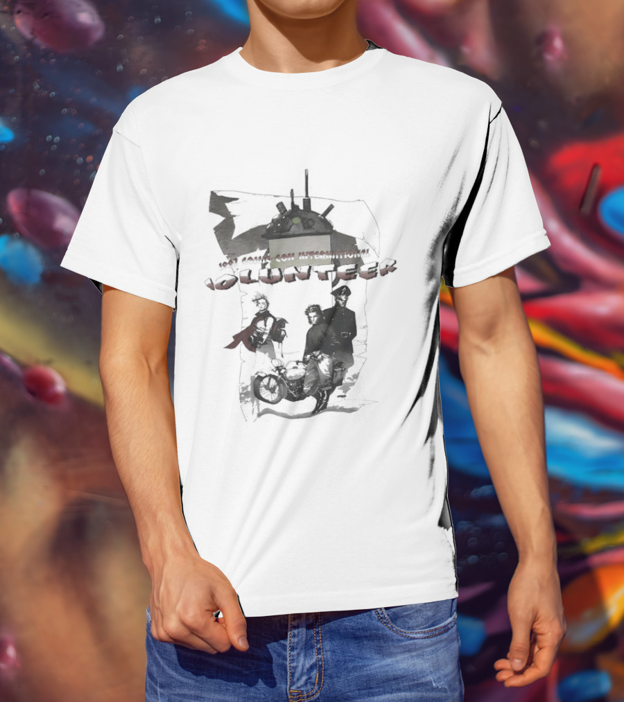 Volunteer 1997 Comic Con International San Diego Badge With Statue Of Liberty And Superhero T-Shirt