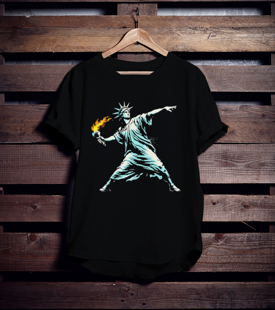 Statue Of Liberty Throwing Torch Meme T-Shirt