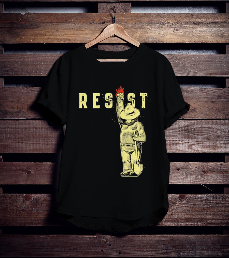 Protect Our National Parks Bear Resist Fist Fire Shovel T-Shirt