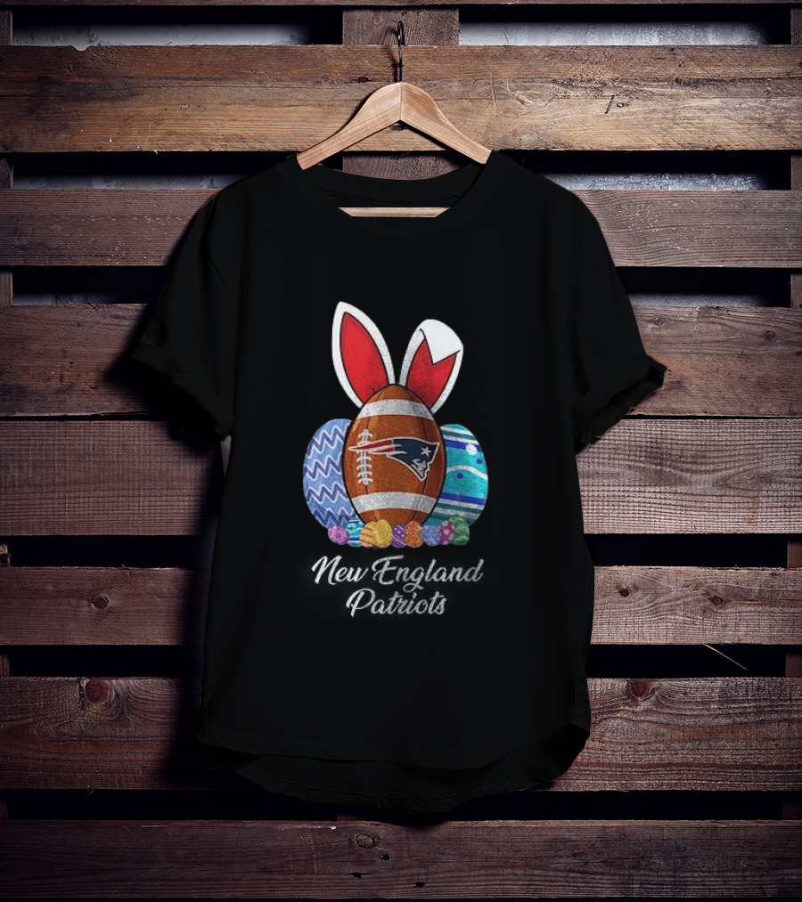New England Patriots Buc Ees Easter Bunny Football Egg T-Shirt