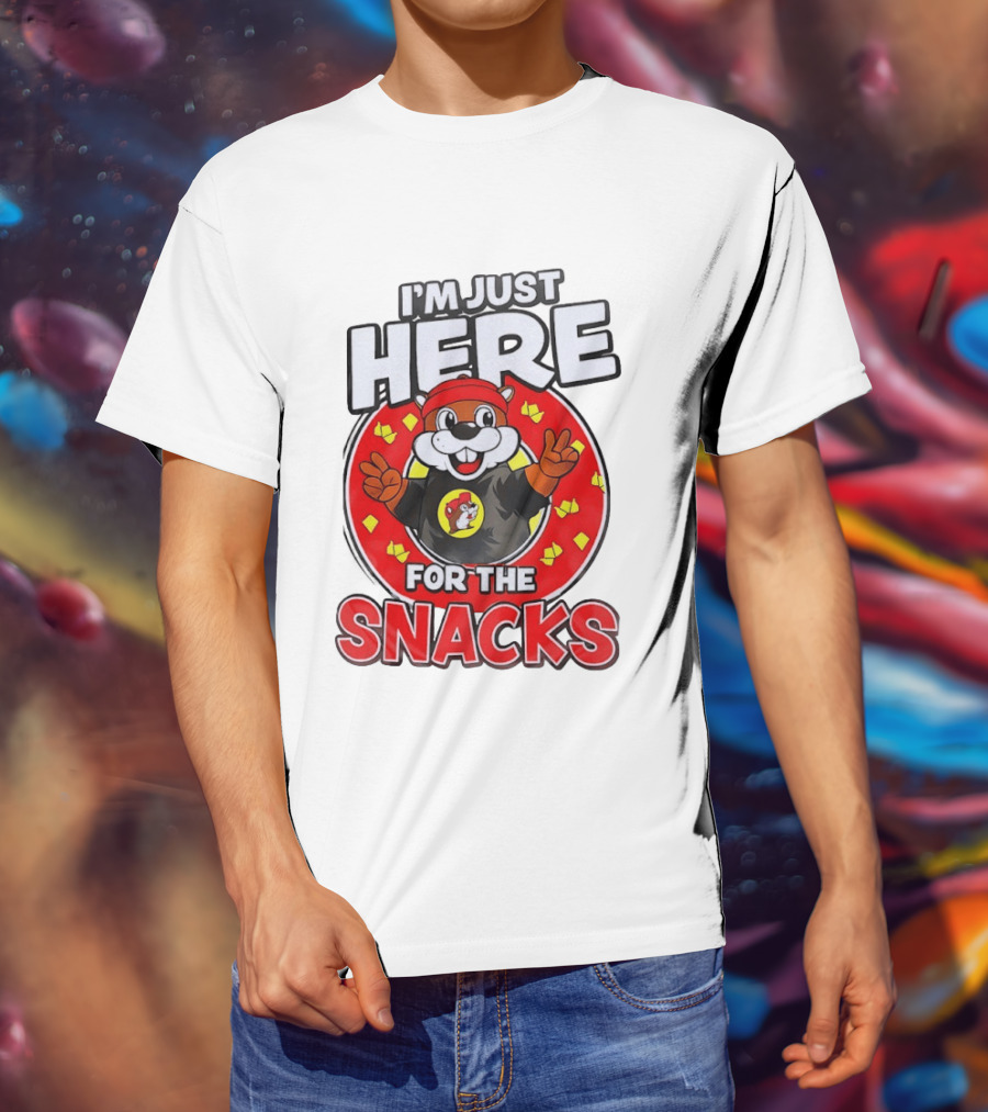 I'm Just Here For The Snacks Buc Ee's Fun Cartoon T-Shirt