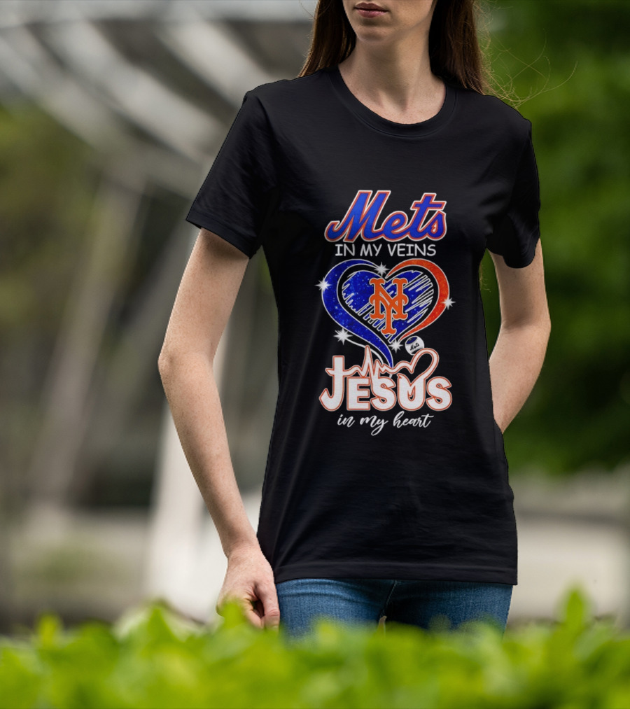 Mets In My Veins Heart Jesus In My Heart T-Shirt