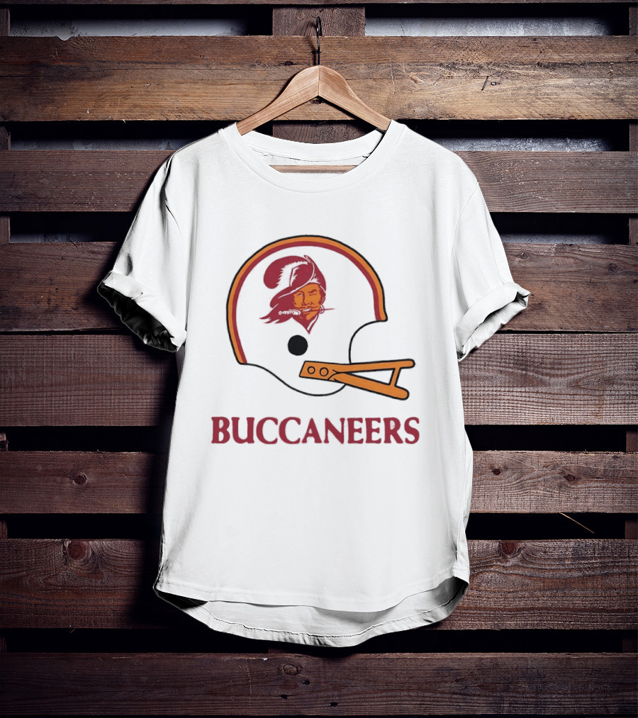 Tampa Bay Buccaneers Helmet Retro Style Buccaneer T-Shirt