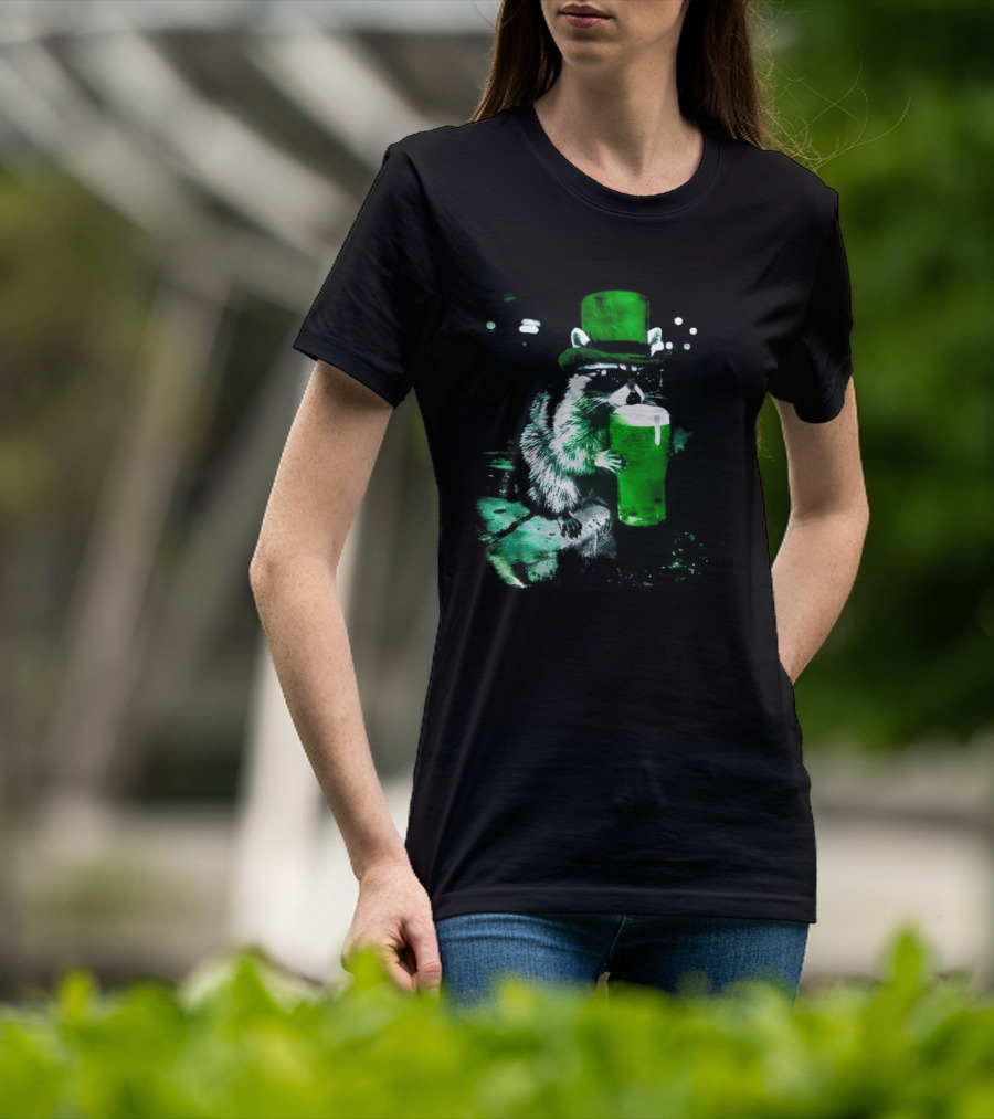 Drunk Irish Raccoon With Green Beer St Patricks Day 2026 T-Shirt