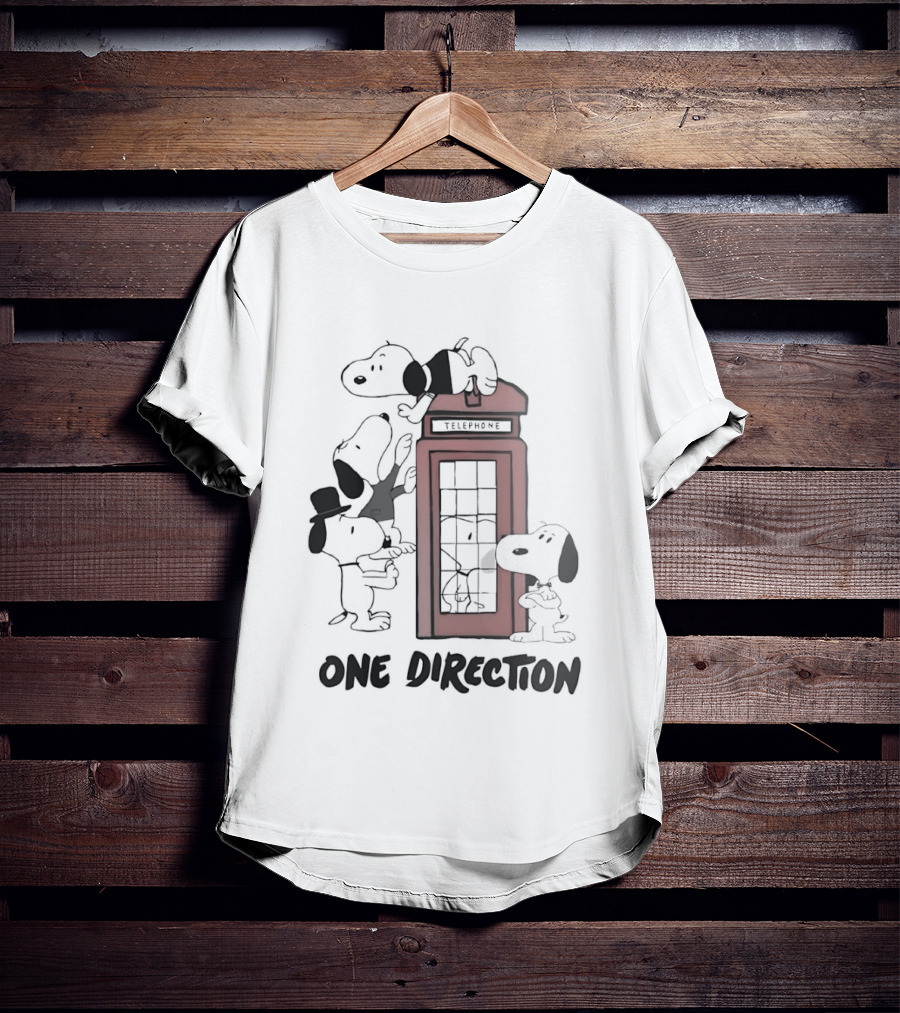 Snoopy One Direction Red Phone Booth T-Shirt
