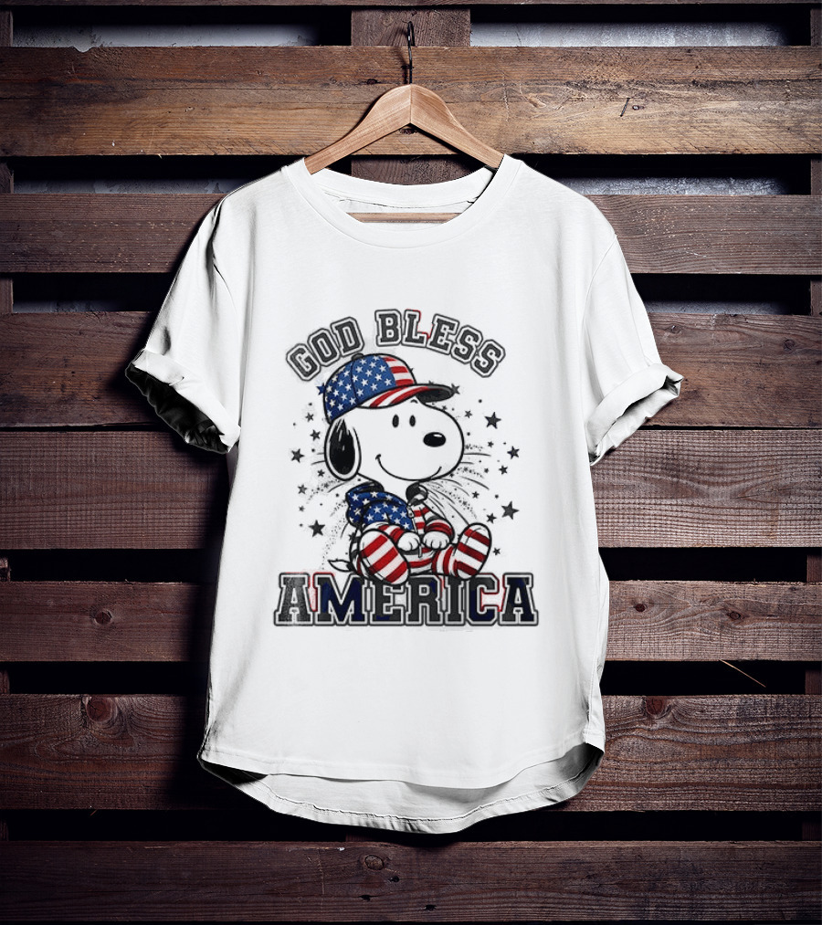 Peanuts Snoopy God Bless America Stars And Stripes T-Shirt