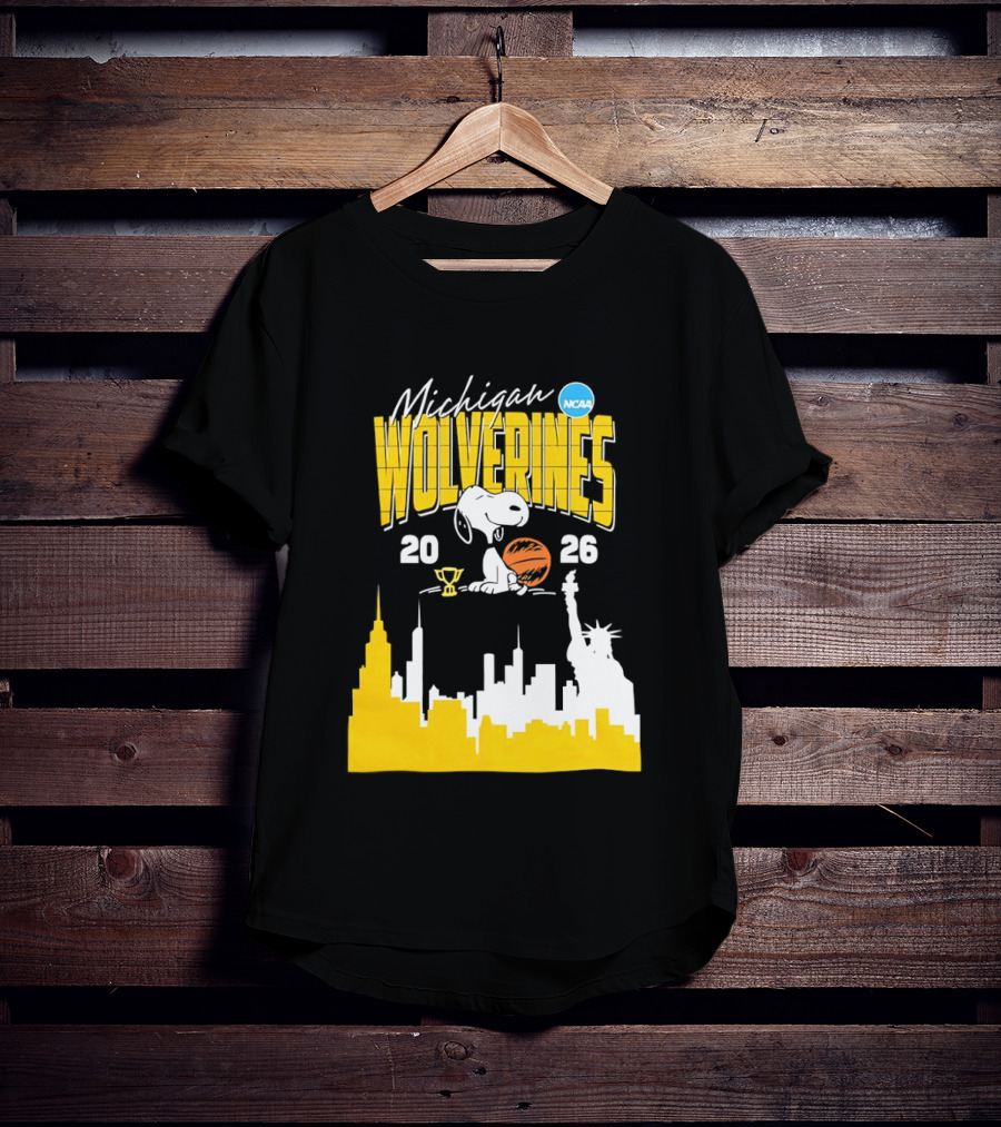 Michigan Wolverines NCAA Basketball Snoopy City Skyline 2026 T-Shirt