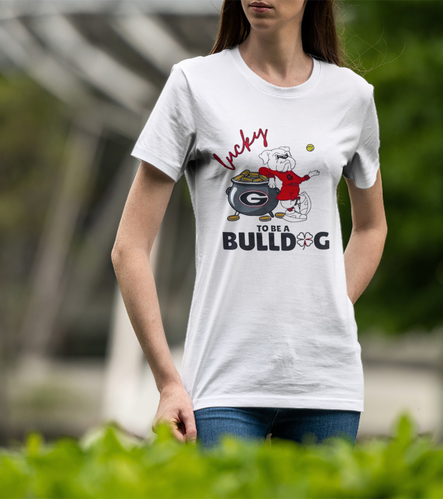 Lucky To Be A Georgia Bulldogs Football Fan With Pot Of Gold And Clover T-Shirt