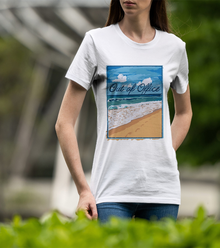 Out Of Office Beach Painting Photo 2025 Blue Sky Ocean Waves Sand T-Shirt
