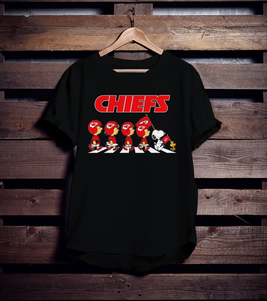 Peanuts Kansas City Chiefs Snoopy And Friends Walking With Flag T-Shirt