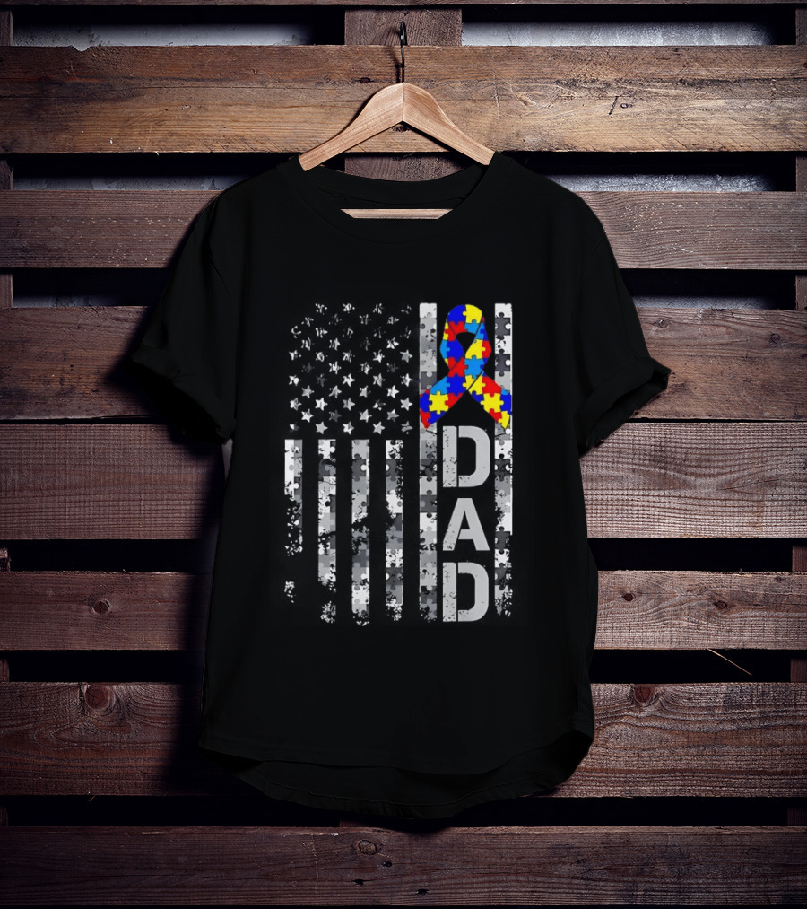 USA Flag With Autism Awareness Puzzle Ribbon Dad Fathers Day T-Shirt