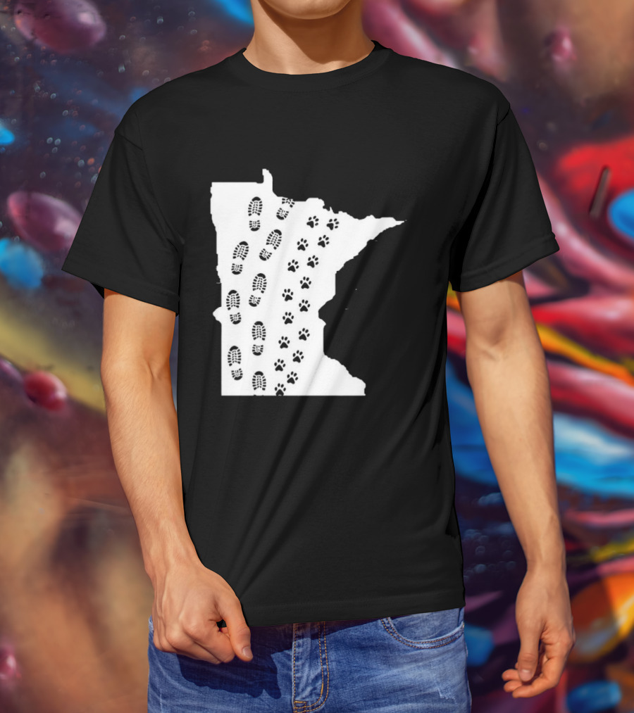 Minnesota Map Footprints And Paw Prints Outdoor Adventure T-Shirt