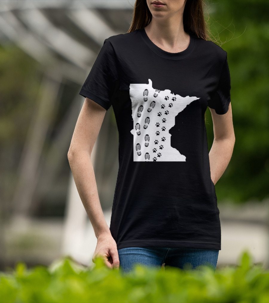 Minnesota Map Footprints And Paw Prints Outdoor Adventure T-Shirt