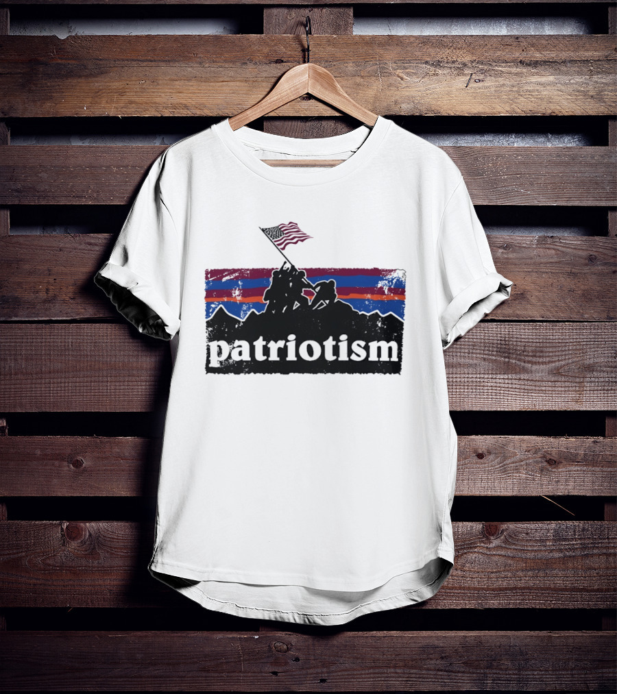 Patriotism Battle Of Iwo Jima Holding US Flag Mountain T-Shirt
