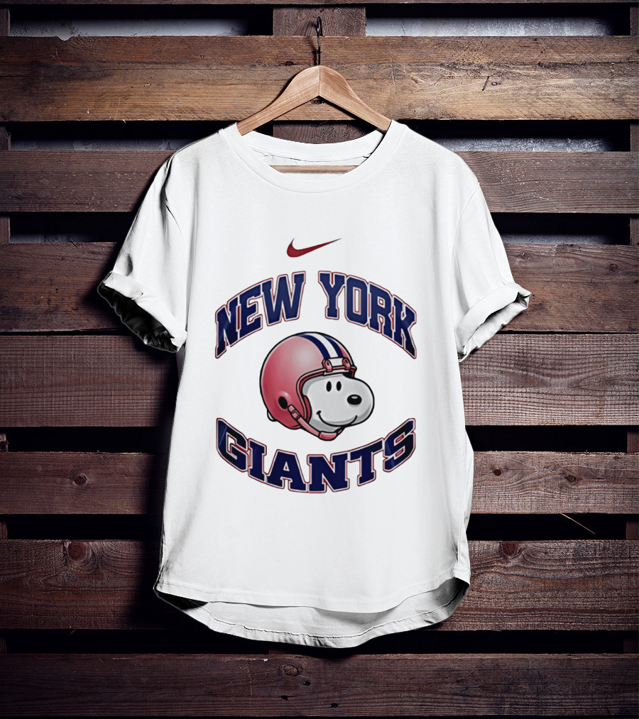 Nike New York Giants Snoopy Football Helmet T-Shirt