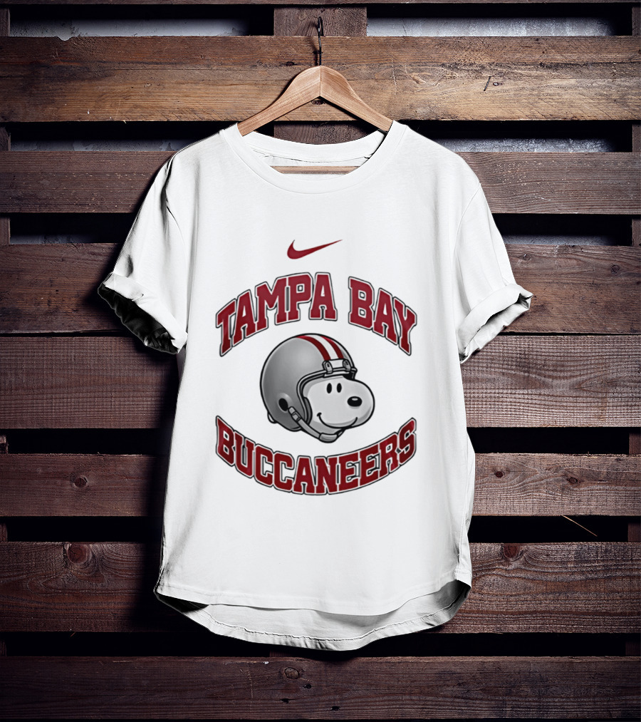 Tampa Bay Buccaneers Snoopy Helmet Nike 2026 T-Shirt