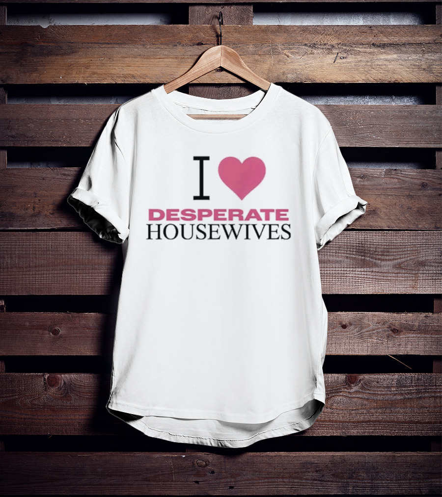 Nicollette Sheridan I Love Desperate Housewives Pink Heart T-Shirt
