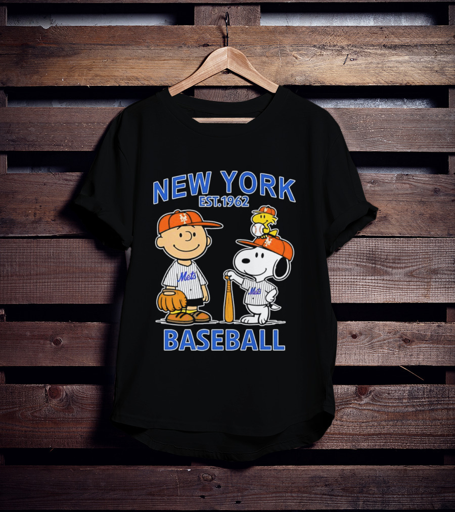 Charlie Brown And Snoopy New York Mets Baseball Est 1962 T-Shirt