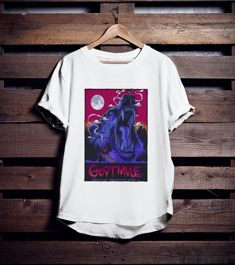 Govt Mule Mission Ballroom Denver March 27 2026 Mystical Bear And Moon Scene T-Shirt