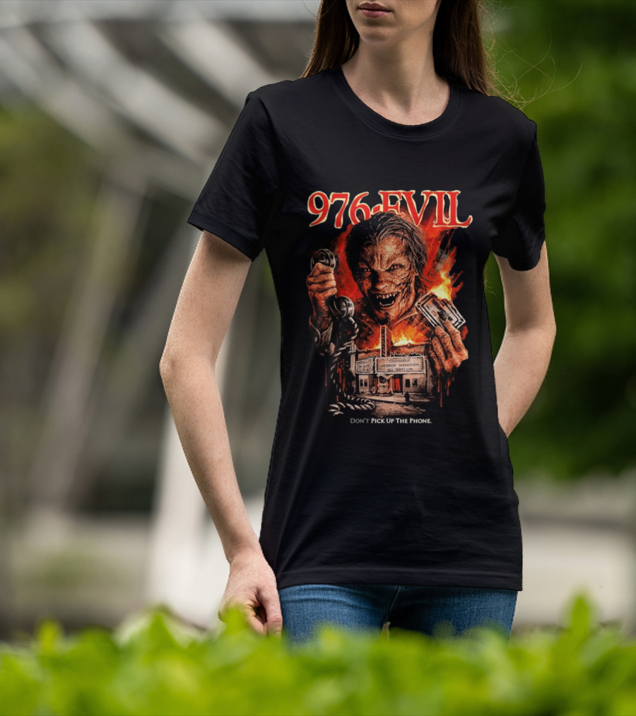 976 Evil Horror Marathon Phone Warning T-Shirt