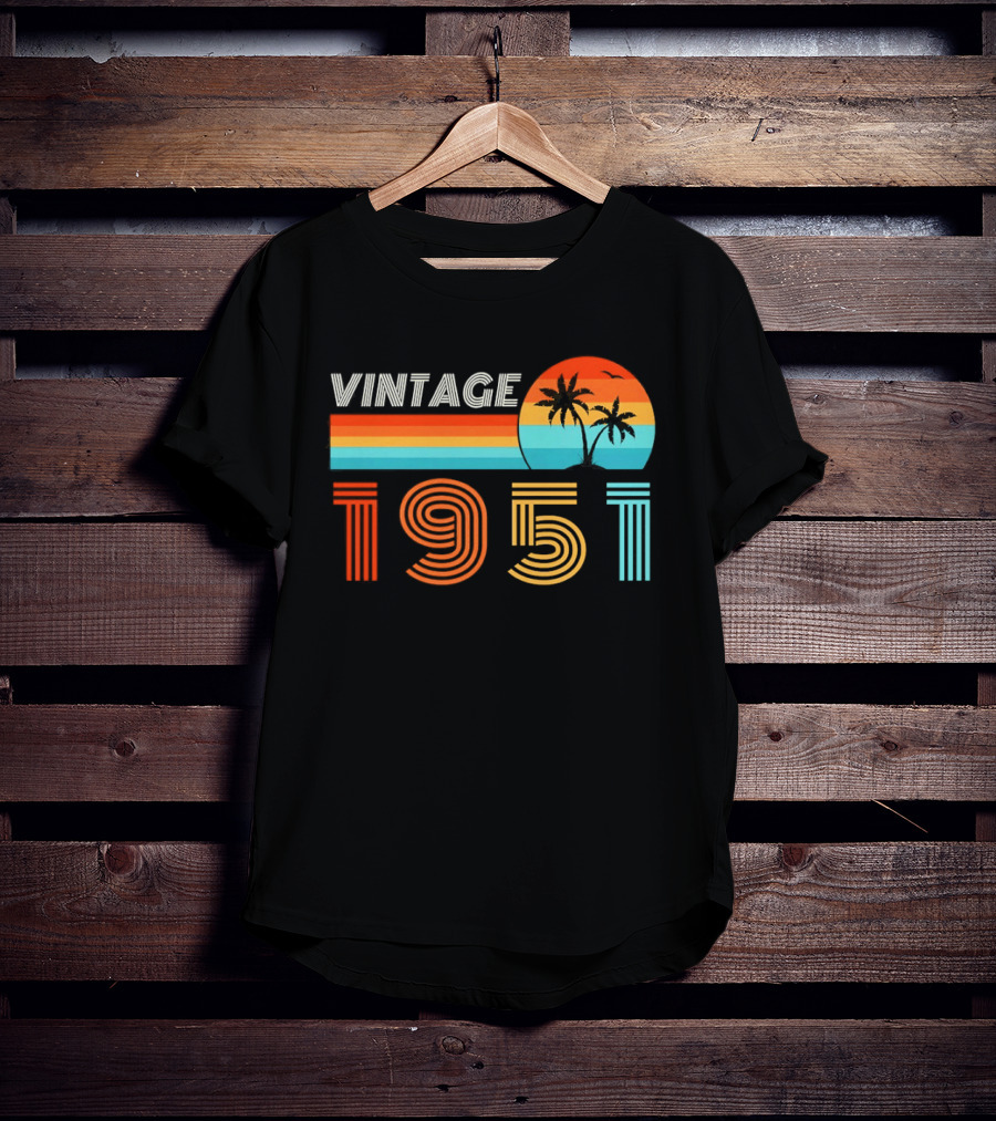 Vintage 1951 Palm Sunset Retro Seventies T-Shirt