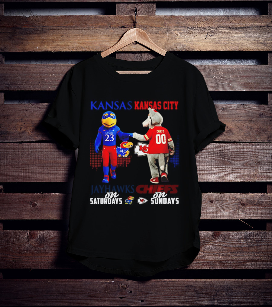 Kansas Jayhawks And Kansas City Chiefs Mascots Fist Bump 23 Vs 00 T-Shirt