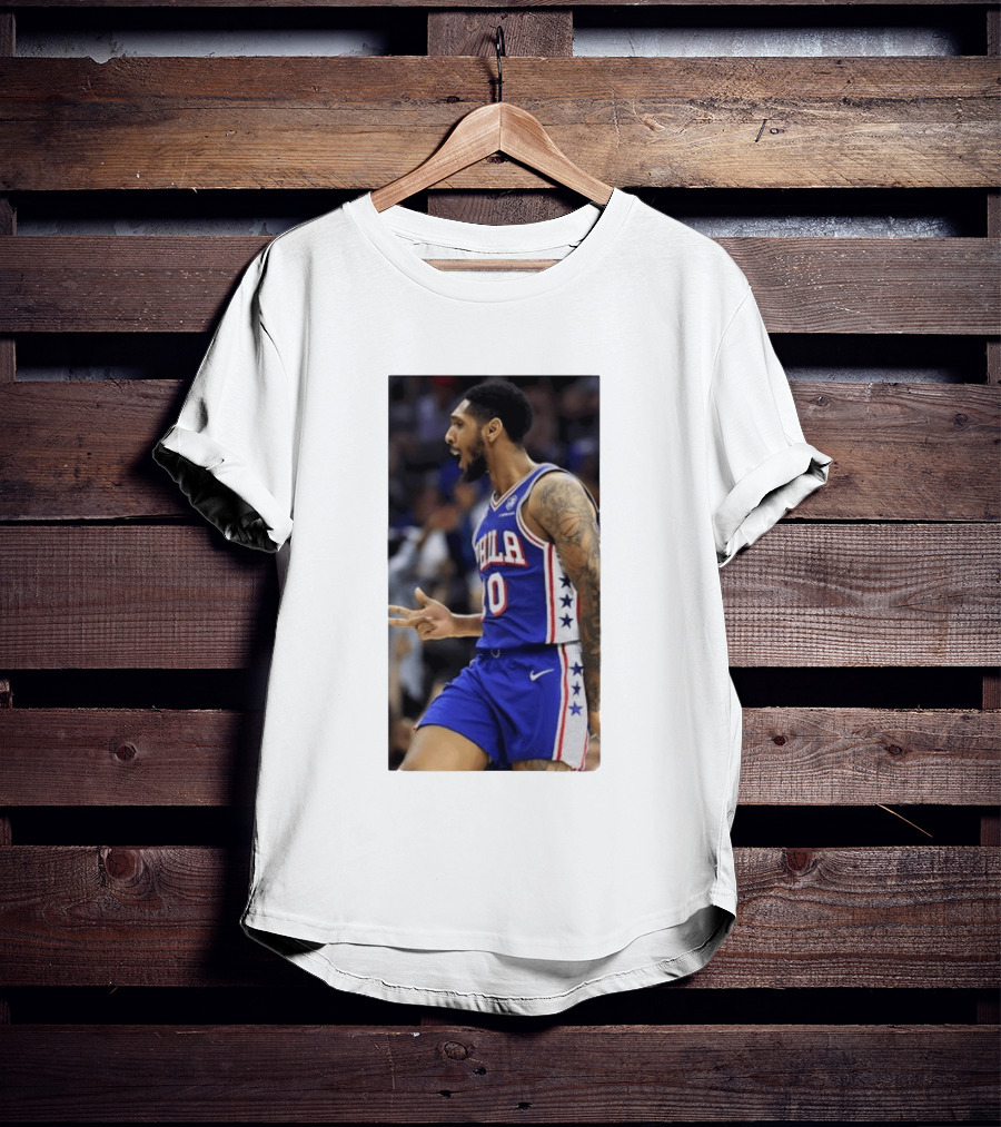 Philadelphia 76ers Robert Covington Number 33 NBA Basketball Sports Jersey Fan Merchandise T-Shirt